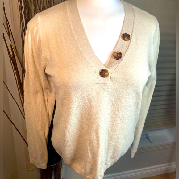 Vero Moda XXL Faux Button Up V Neck Cream Light Sweater - Picture 1 of 7